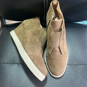 Linea Paolo Tan Suede High-Top Wedge Sneakers Size 9.5